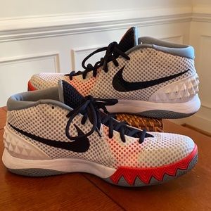 Kyrie 1 Home men’s sneakers